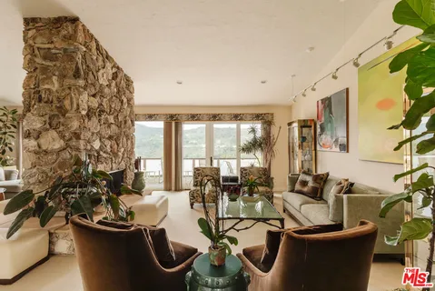 $3,695,000 | 2208 Westridge Road, Los Angeles, CA 90049