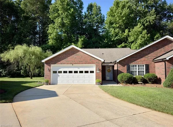 $295,000 | 148 Wyndham Court, High Point, NC 27265