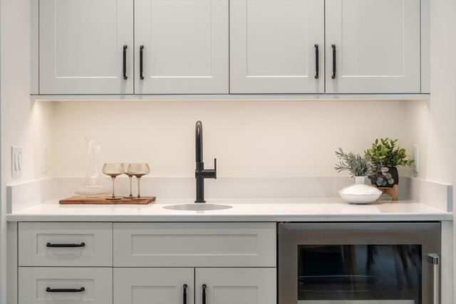 $3,325,000 | 233 Warren Street, Needham, MA 02492