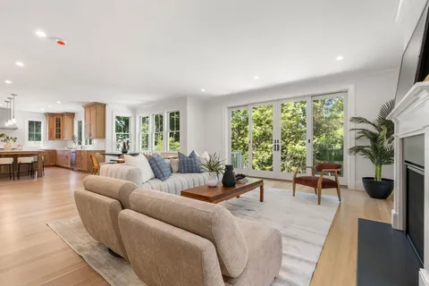 $3,275,000 | 233 Warren Street, Needham, MA 02492