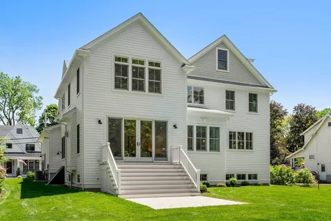 $3,275,000 | 233 Warren Street, Needham, MA 02492