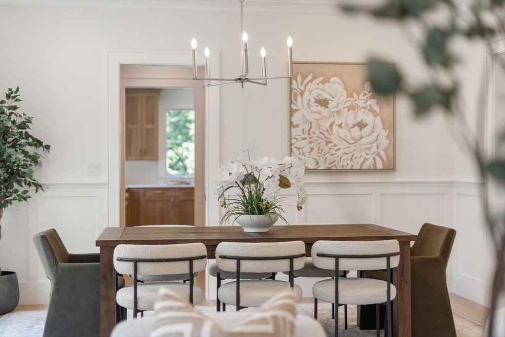 233 Warren Street Needham, MA 02492 - Photo 5 of 38