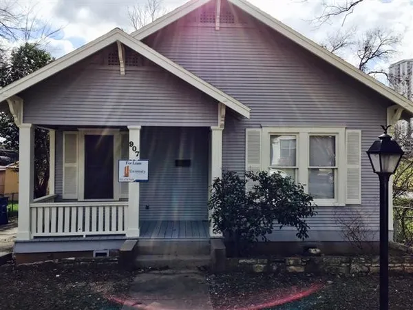 $2,350 | 907 Taylor Street, Austin, TX 78702