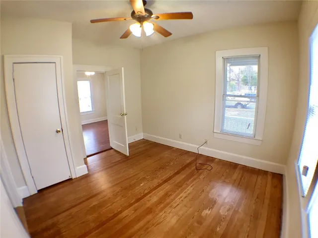 $2,350 | 907 Taylor Street, Austin, TX 78702