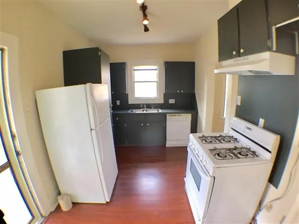 $2,350 | 907 Taylor Street, Austin, TX 78702