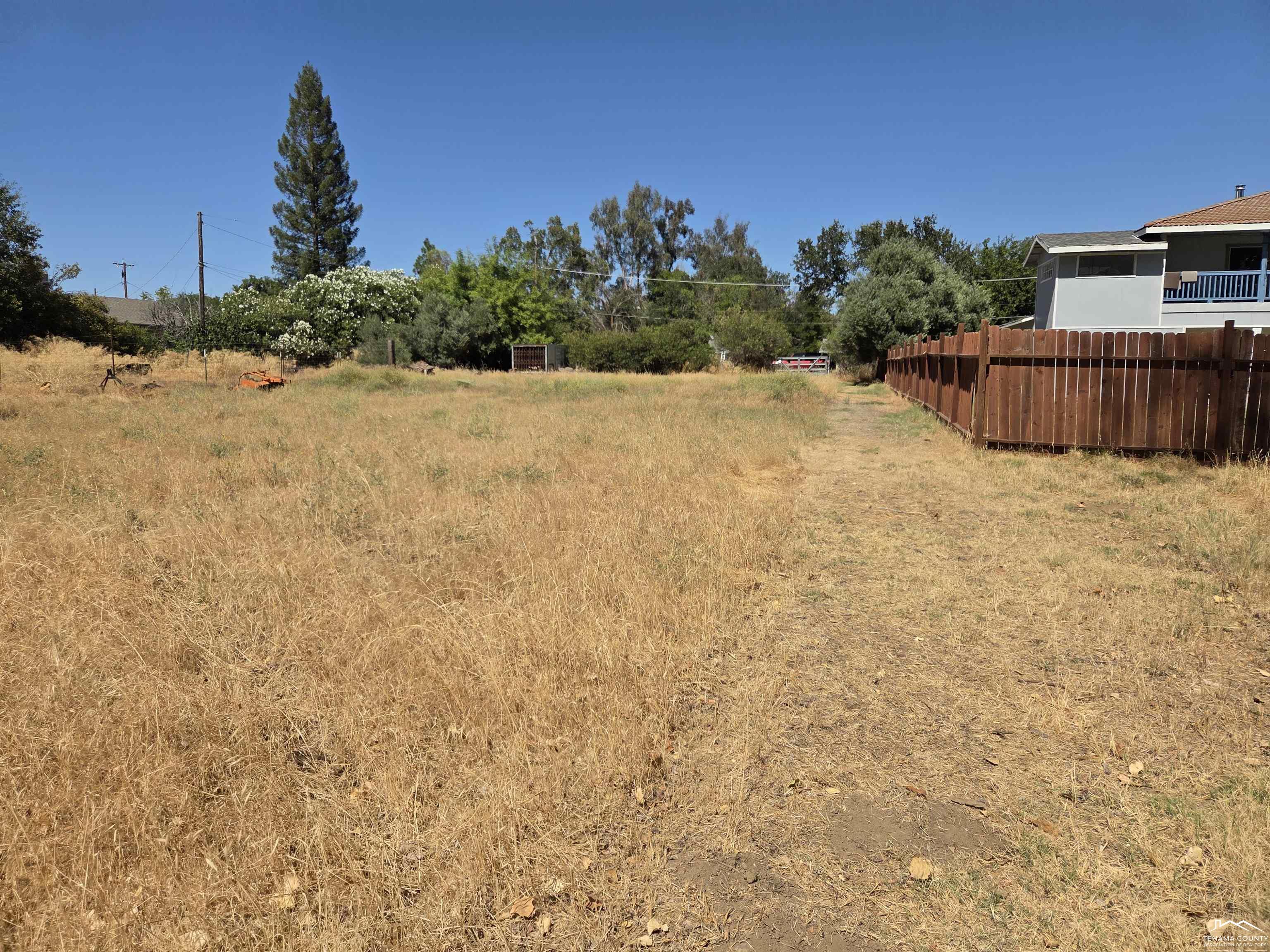 275 Howell Avenue Red Bluff, CA 96080 - Photo 5 of 8