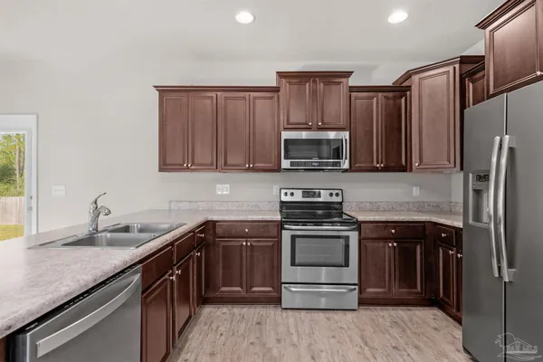 $2,600 | 8645 Bucklebury Drive, Pensacola, FL 32507
