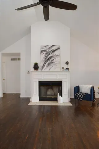 $385,000 | 11 Chadwick Lane, Country Club, MO 64506