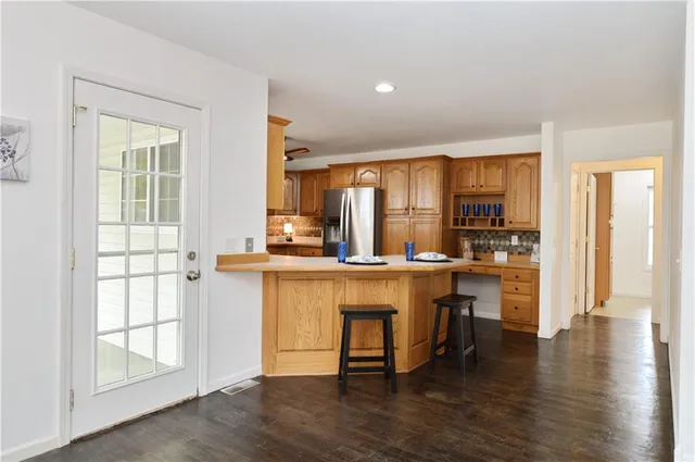 $385,000 | 11 Chadwick Lane, Country Club, MO 64506