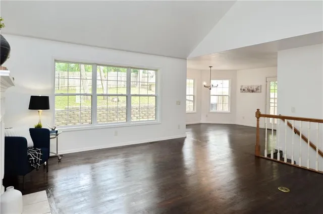 $385,000 | 11 Chadwick Lane, Country Club, MO 64506