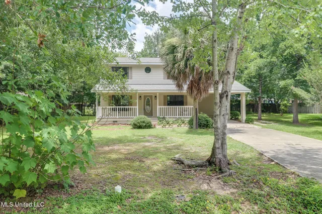 $237,000 | 6910 Apuwai Place, Diamondhead, MS 39525