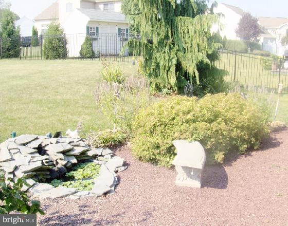 23 Pin Oak Street Palmyra, PA 17078 - Photo 5 of 19