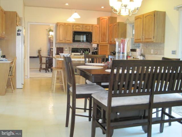 23 Pin Oak Street Palmyra, PA 17078 - Photo 9 of 19