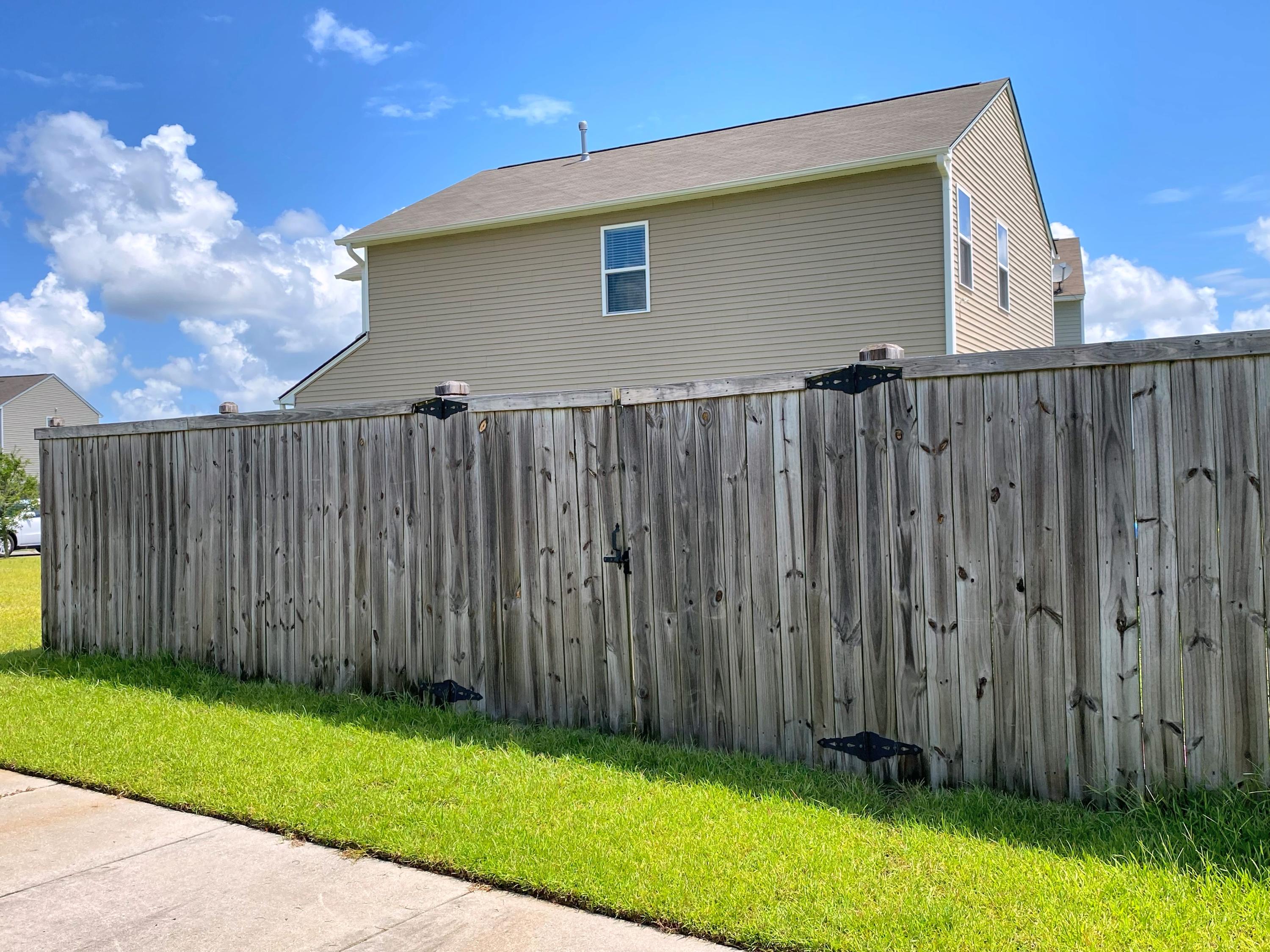 409 Ridgedale Road Summerville, SC 29486 - Photo 11 of 12 Large Fenced in back yard!