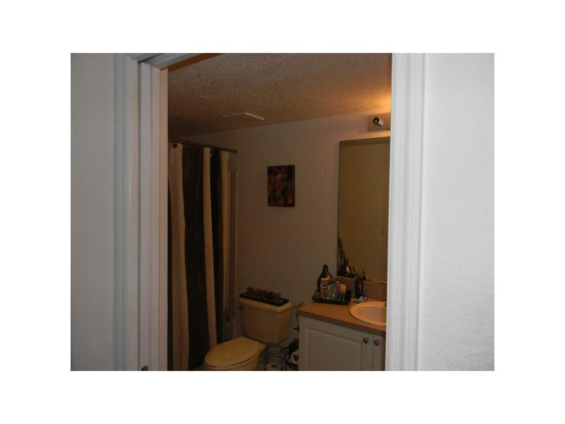 6902 West Sample Road, Unit B32 Pompano Beach, FL 33063 - Photo 5 of 8 Bathroom