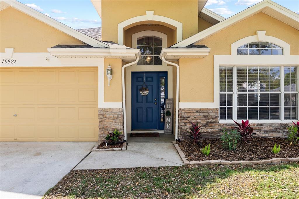 16926 Hawkridge Road Lithia, FL 33547 - Photo 4 of 61