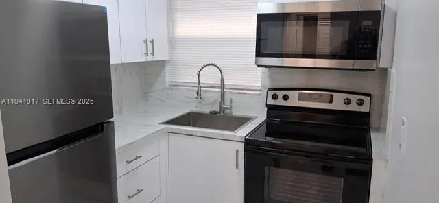 $1,600 | 2332 Fillmore Street, Unit 612, Hollywood, FL 33020