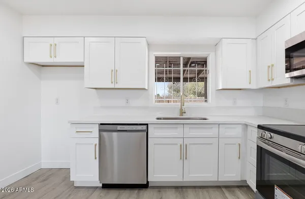 $382,000 | 2314 North 71st Drive, Phoenix, AZ 85035