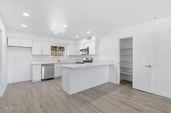 $382,000 | 2314 North 71st Drive, Phoenix, AZ 85035