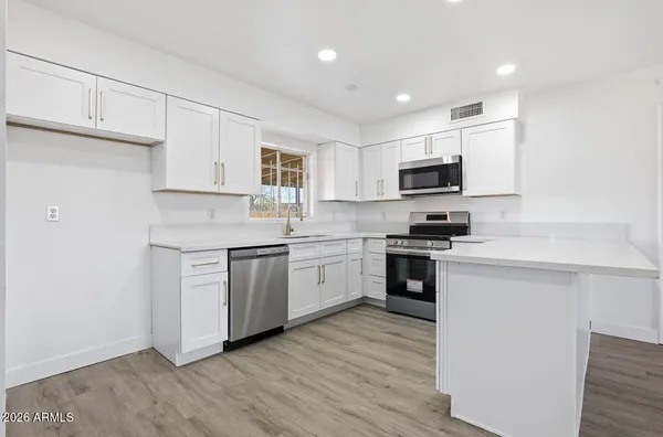 $382,000 | 2314 North 71st Drive, Phoenix, AZ 85035