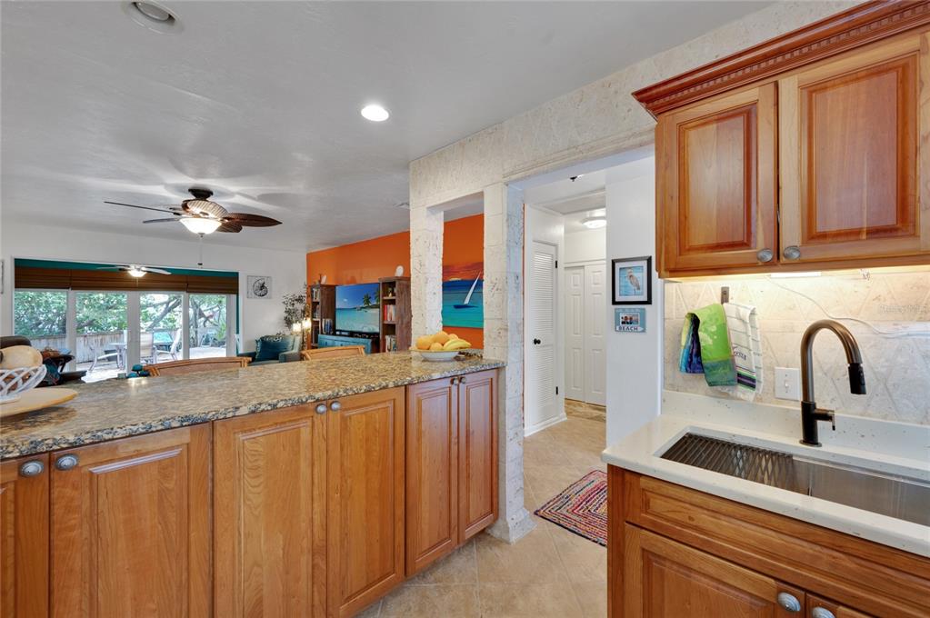 504 58th Street Holmes Beach, FL 34217 - Photo 17 of 42
