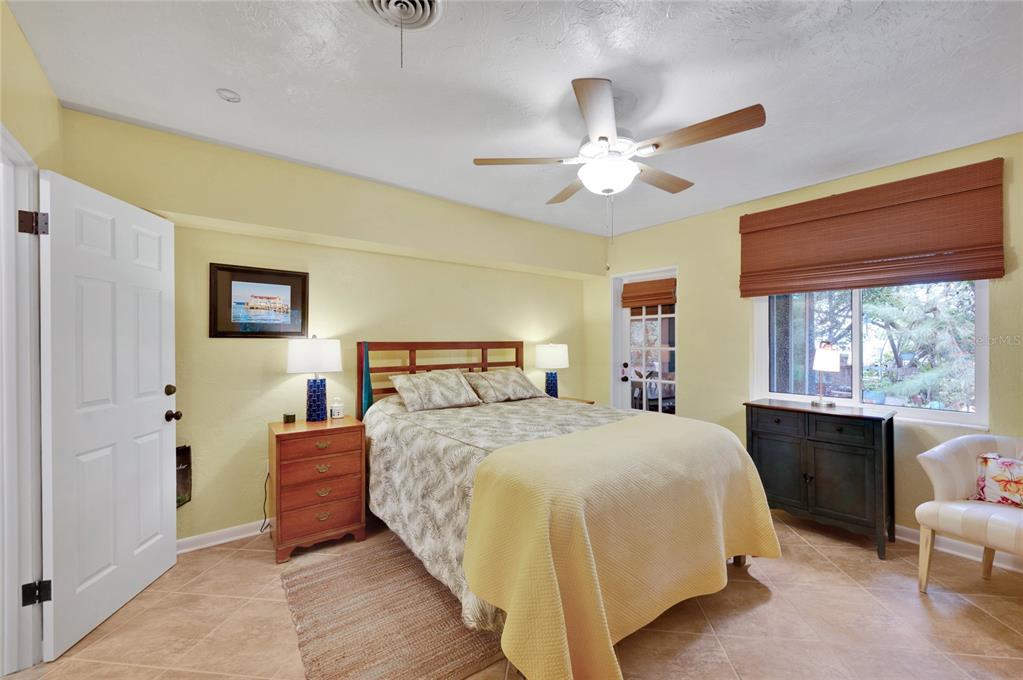 504 58th Street Holmes Beach, FL 34217 - Photo 23 of 42