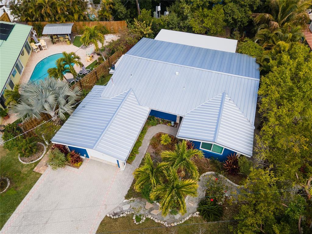 504 58th Street Holmes Beach, FL 34217 - Photo 3 of 42