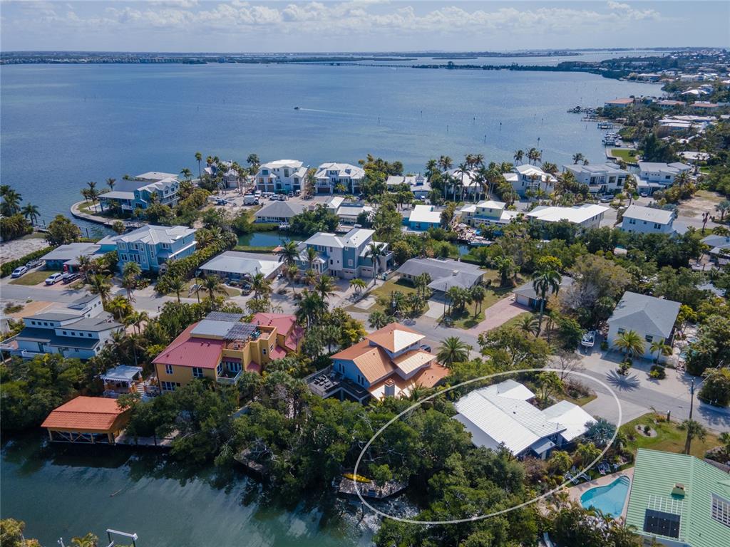 504 58th Street Holmes Beach, FL 34217 - Photo 4 of 42