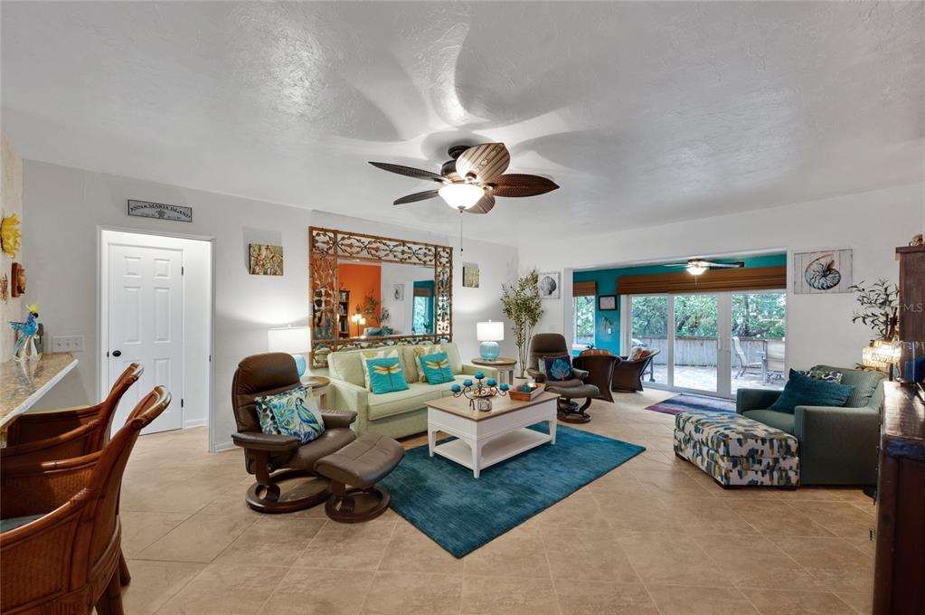 504 58th Street Holmes Beach, FL 34217 - Photo 10 of 42