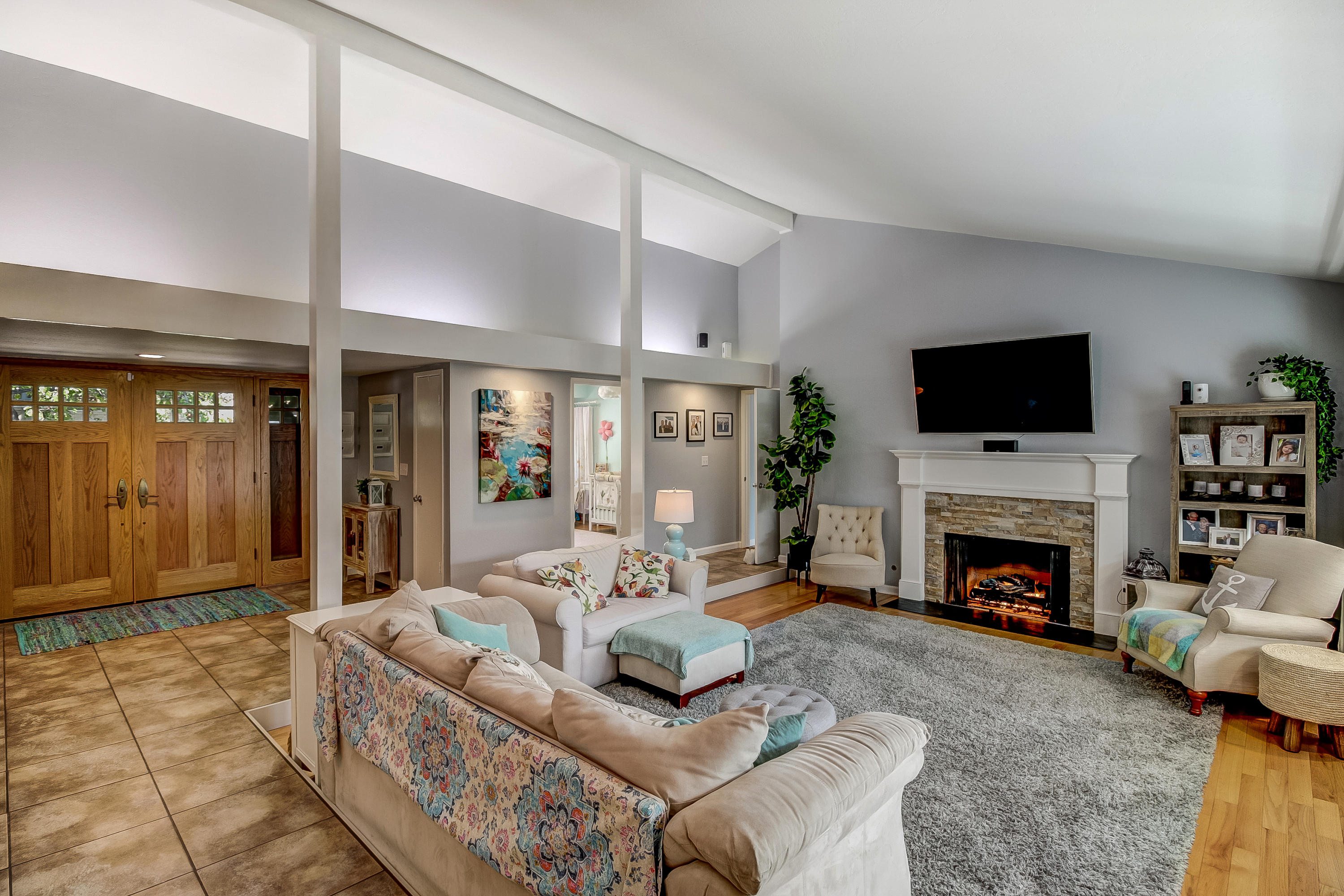2825 Foothill Road Santa Barbara, CA 93105 - Photo 4 of 26 018