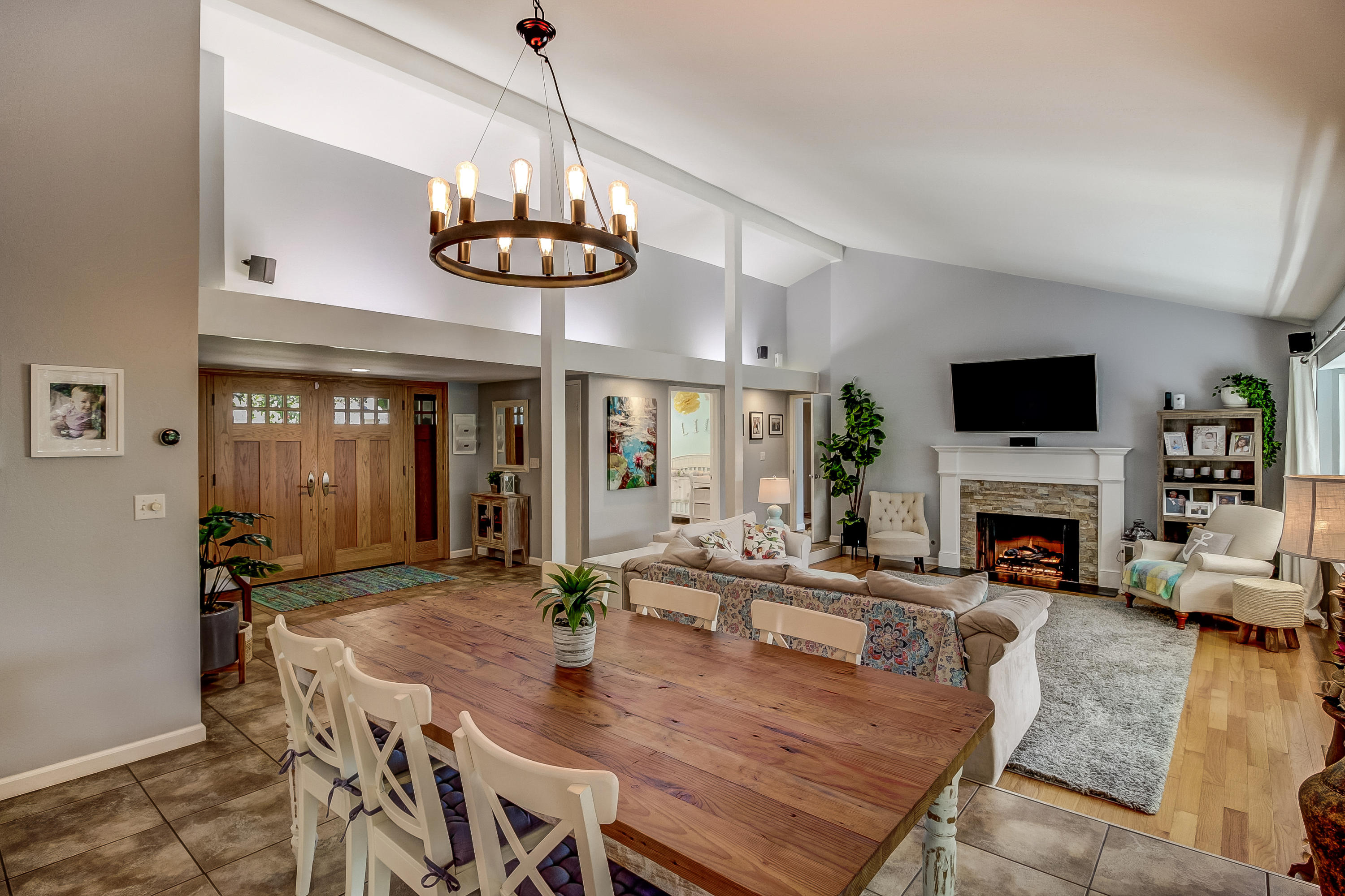 2825 Foothill Road Santa Barbara, CA 93105 - Photo 6 of 26 021