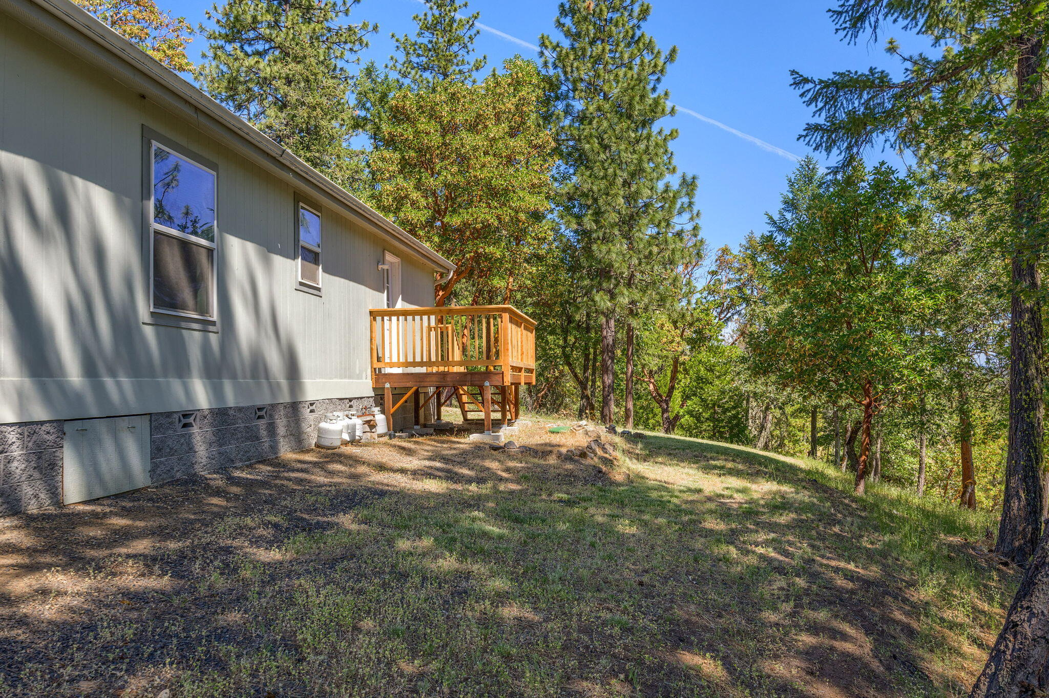 8080 East Antelope Road Eagle Point, OR 97524 - Photo 29 of 35 Apx8080EA (17)