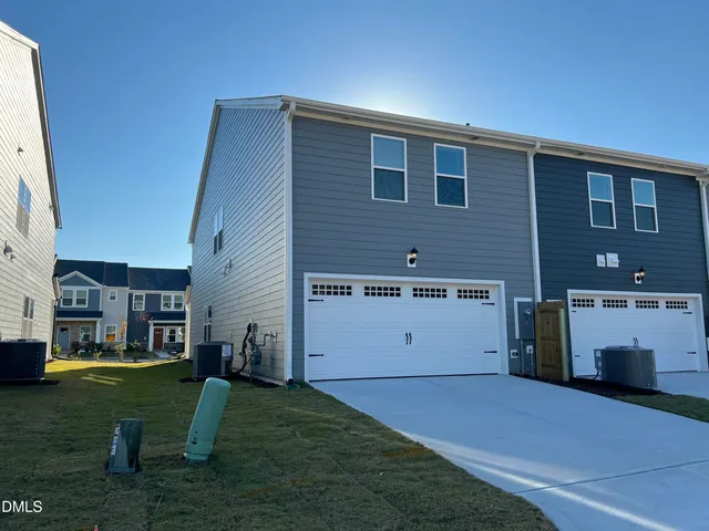 $309,000 | 726 Chandler Stone Drive, Zebulon, NC 27597