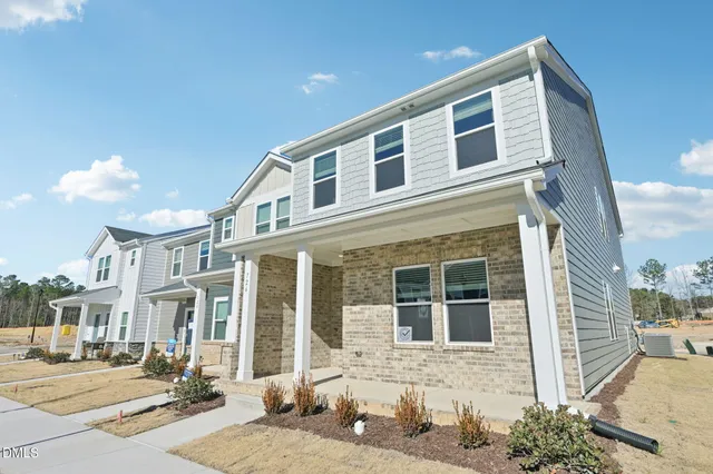 $302,000 | 726 Chandler Stone Drive, Zebulon, NC 27597