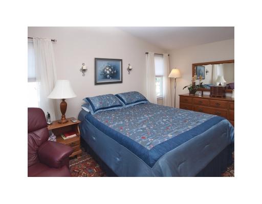 20 Dunes Road Narragansett, RI 02882 - Photo 7 of 12 Master Bedroom.