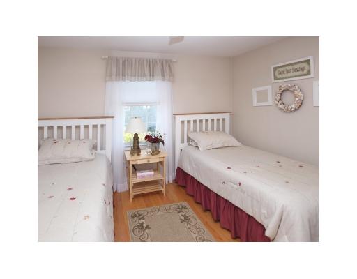 20 Dunes Road Narragansett, RI 02882 - Photo 9 of 12 Bedroom.