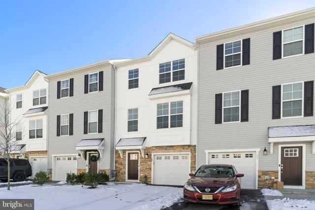 $3,200 | 69 Aviary Road, Thorofare, NJ 08086