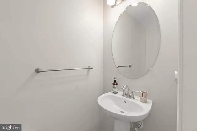 $3,200 | 69 Aviary Road, Thorofare, NJ 08086