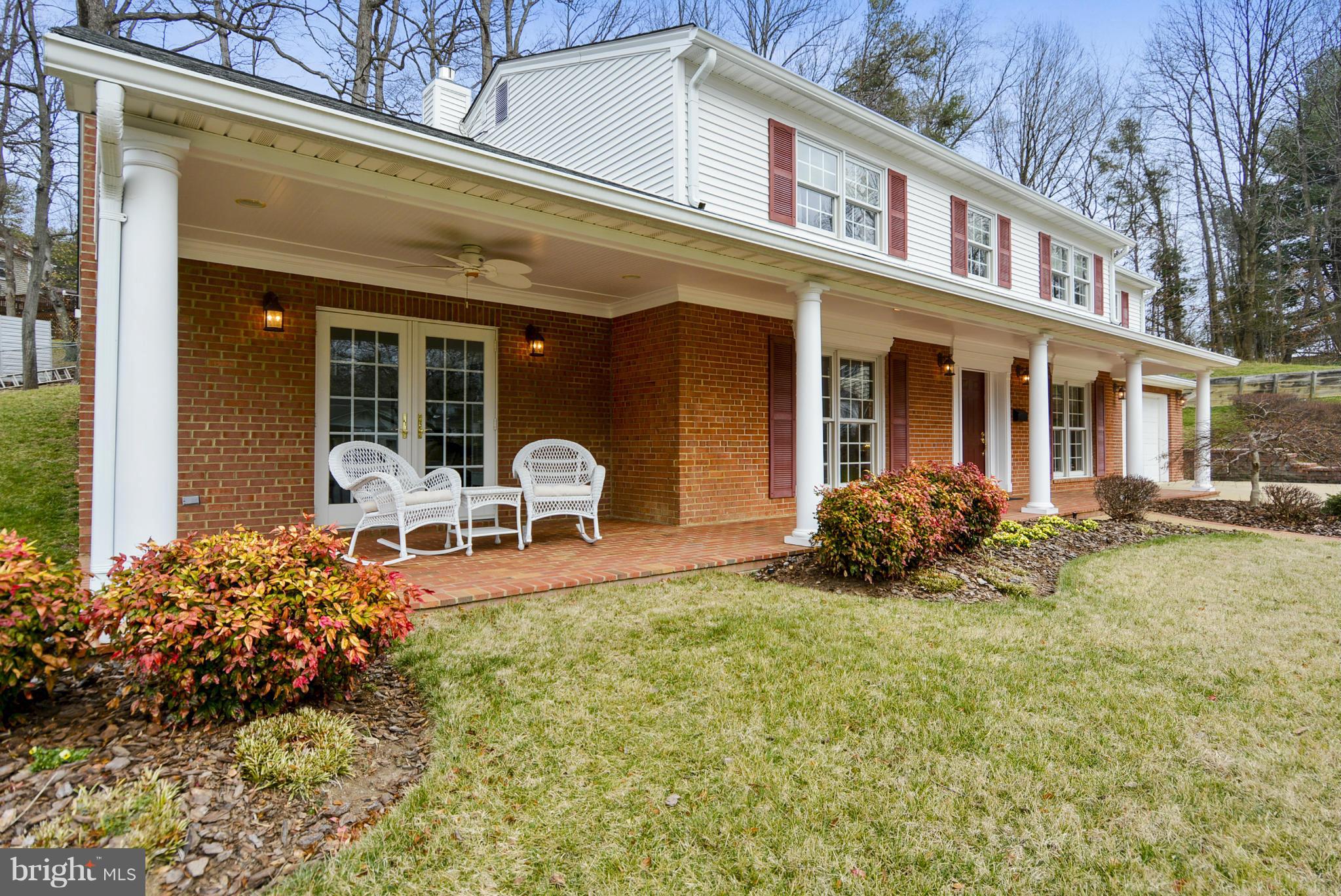6432 Rives Court Springfield, VA 22150 - Photo 2 of 27 Front Porch