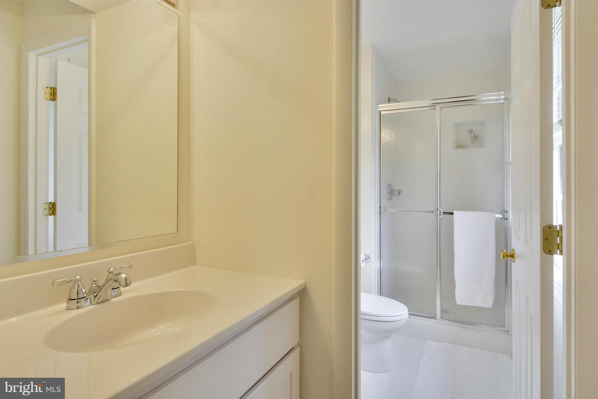 6432 Rives Court Springfield, VA 22150 - Photo 19 of 27 2nd Master Bathroom