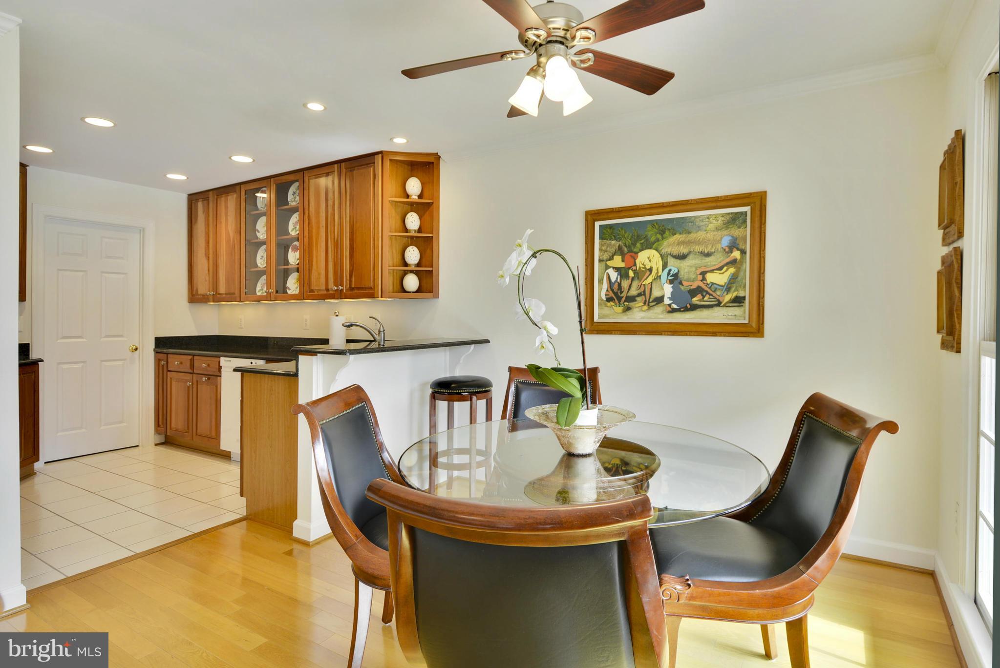 6432 Rives Court Springfield, VA 22150 - Photo 4 of 27 Breakfast Room