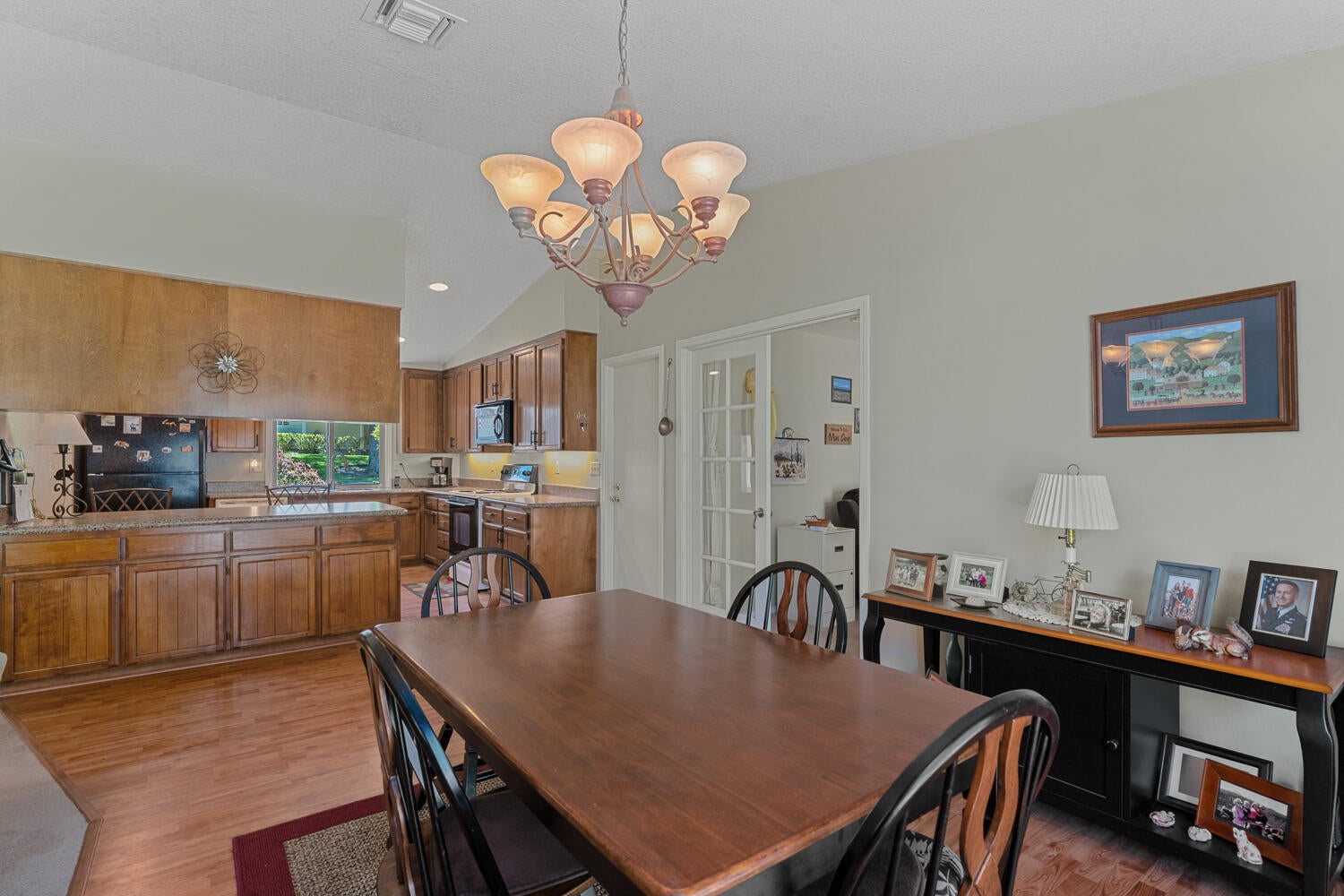 20434 Mainline Road Bend, OR 97702 - Photo 13 of 46 13