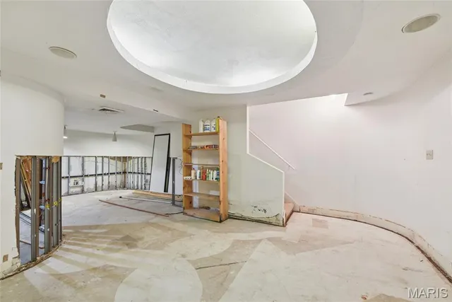 $145,000 | 140 Burtonwood Drive, Ballwin, MO 63011