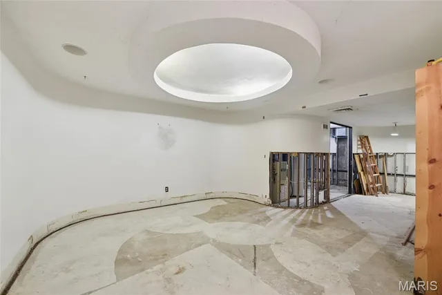 $145,000 | 140 Burtonwood Drive, Ballwin, MO 63011