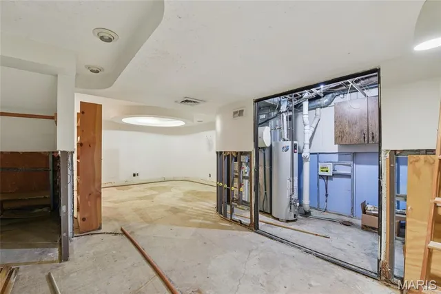 $145,000 | 140 Burtonwood Drive, Ballwin, MO 63011