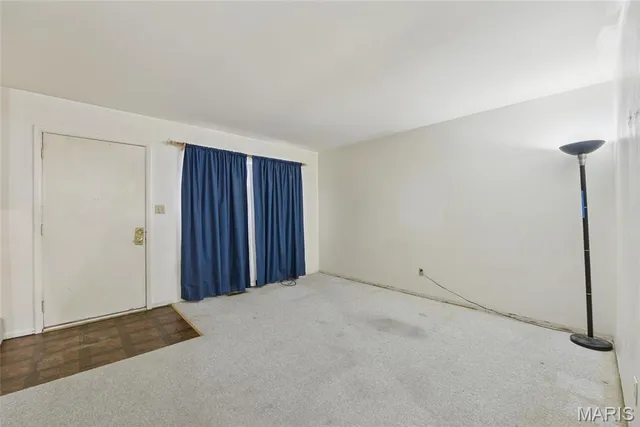 $145,000 | 140 Burtonwood Drive, Ballwin, MO 63011