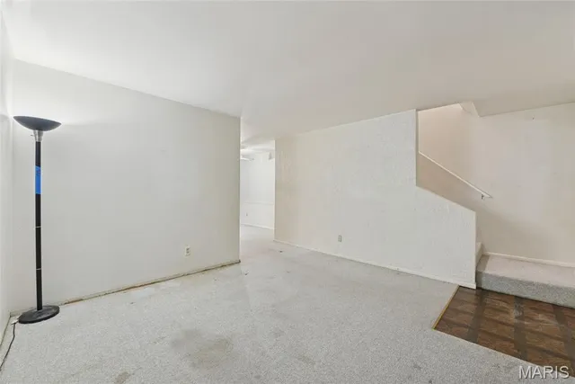 $145,000 | 140 Burtonwood Drive, Ballwin, MO 63011