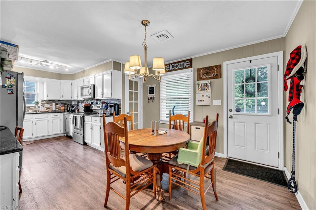 3550 Manoa Road Pfafftown, NC 27040 - Photo 11 of 34 Gallery Image 11