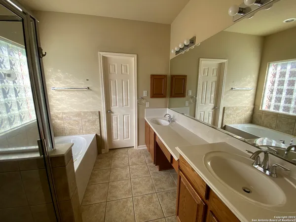 $2,150 | 15518 Portales Pass, Helotes, TX 78023