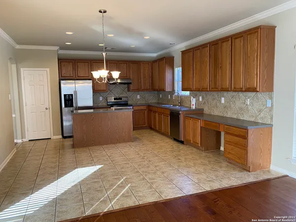 $2,150 | 15518 Portales Pass, Helotes, TX 78023